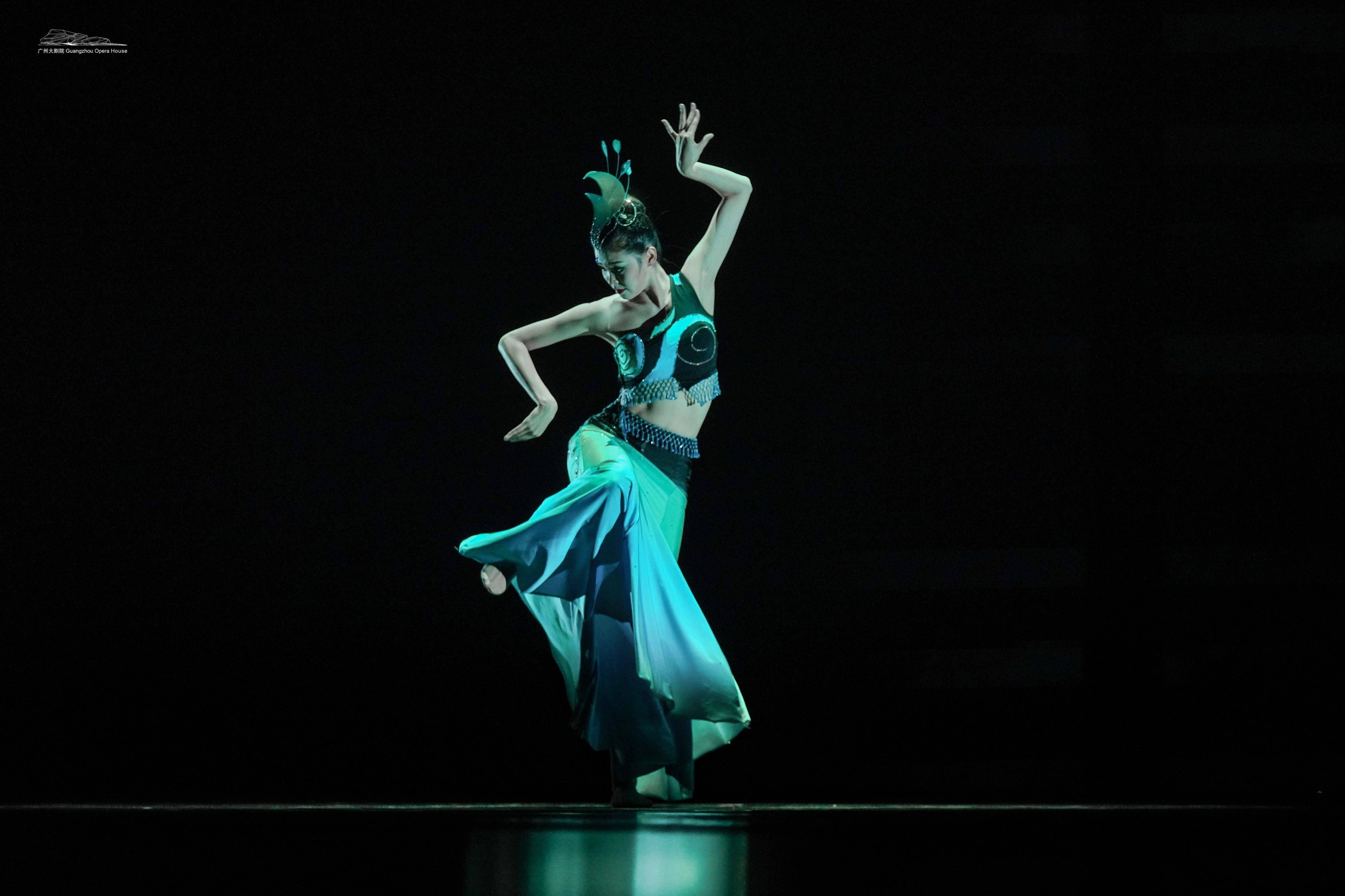 CHINA DANCE production image 12